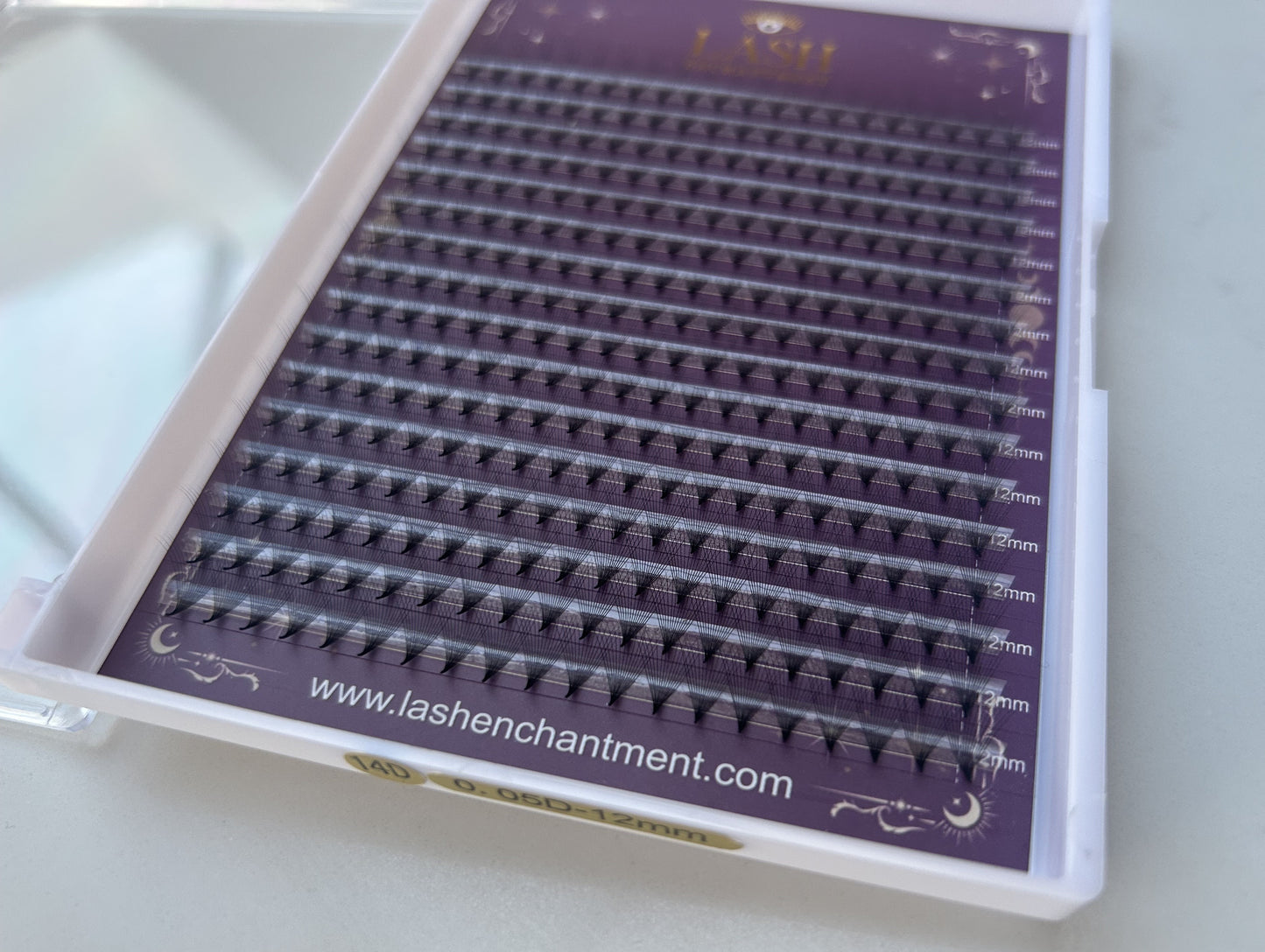 New Era Pro-Made Lash Trays